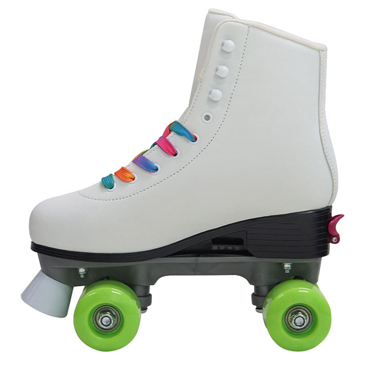 Luwes Roller Skates